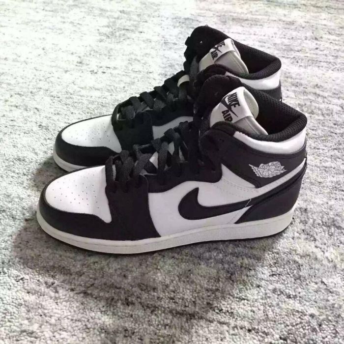 Authentic Air Jordan 1 OG Retro High Black/White GS