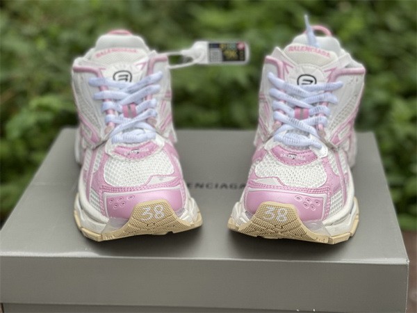 B 17FW Tripe-S High End Sneaker-243