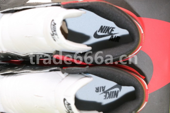 Air Jordan 1 OG High “Black Toe”2016