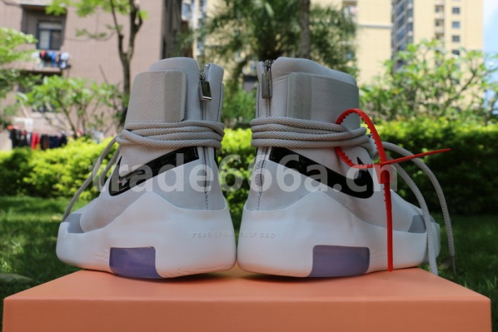 Authentic Nike Air Shot Around “Light Bone”