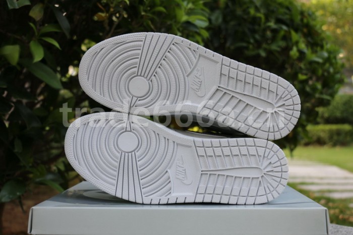 Authentic Air Jordan 1 High OG “Japan”