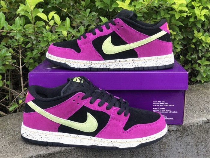 Authentic Nike SB Dunk Low“Red Plum”
