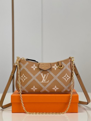 LV High End Quality Bag-939