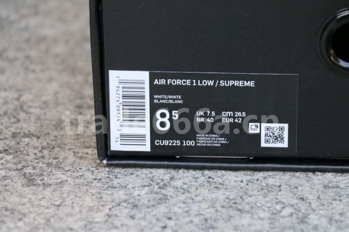 Authentic Supreme x Nike Air Force 1 Low