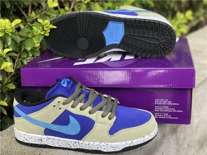 Authentic Nike SB Dunk Low “Celadon”
