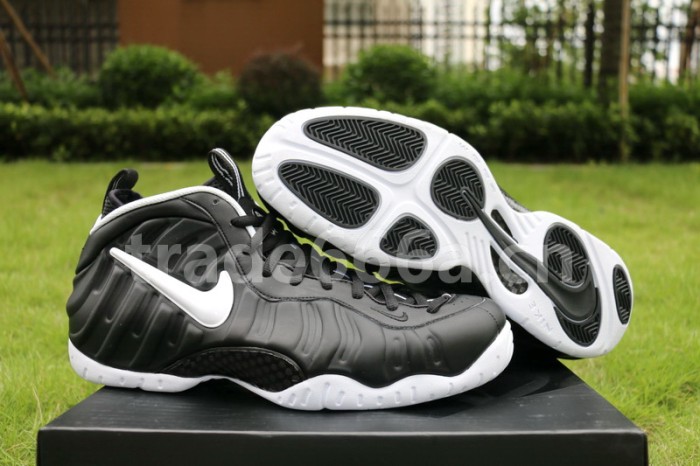 Authentic Nike Air Foamposite Pro “Dr. Doom” 2016