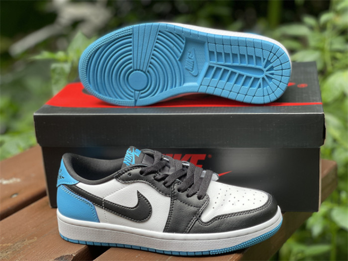 Authentic Air Jordan 1 Low OG “UNC”