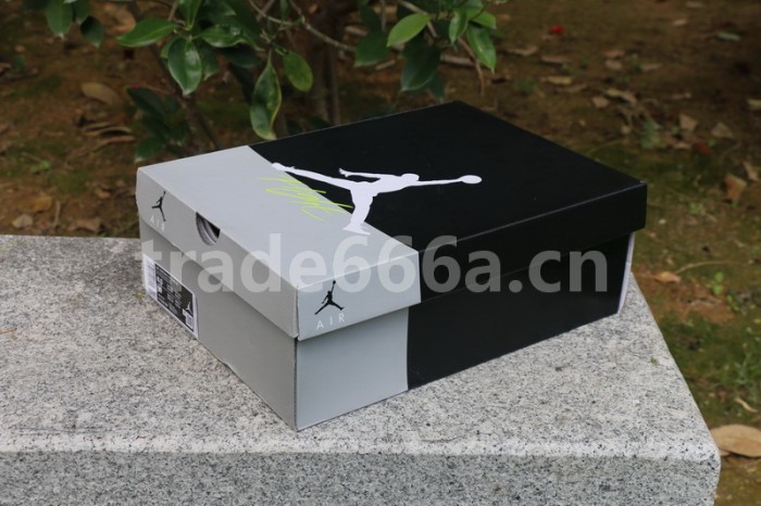 Authentic Air Jordan 4 SE “Neon”