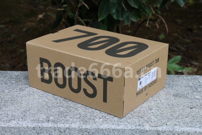 Authentic Yeezy 700 Boost Tephra