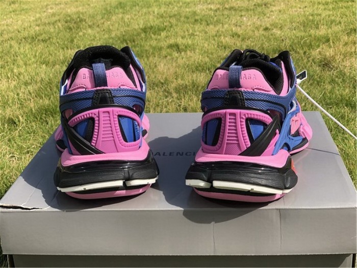 B 17FW Tripe-S High End Sneaker-179