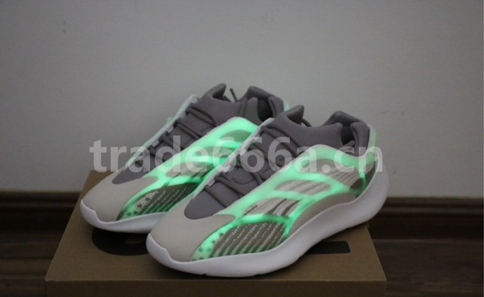Authentic Yeezy 700 V3 White Grey