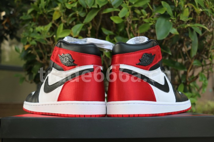 Authentic Air Jordan 1 Satin “Black Toe” GS
