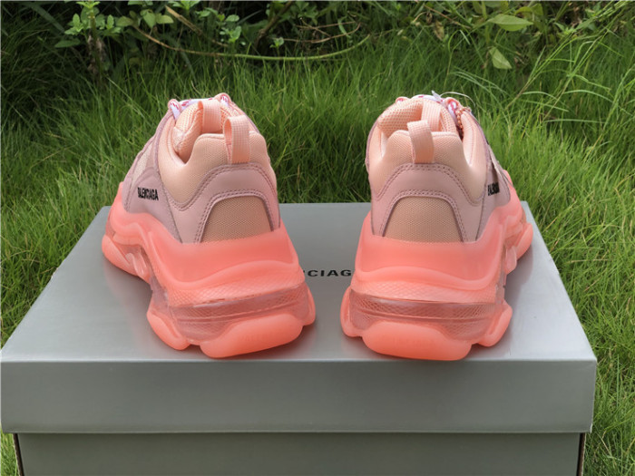 B 17FW Tripe-S High End Sneaker-087