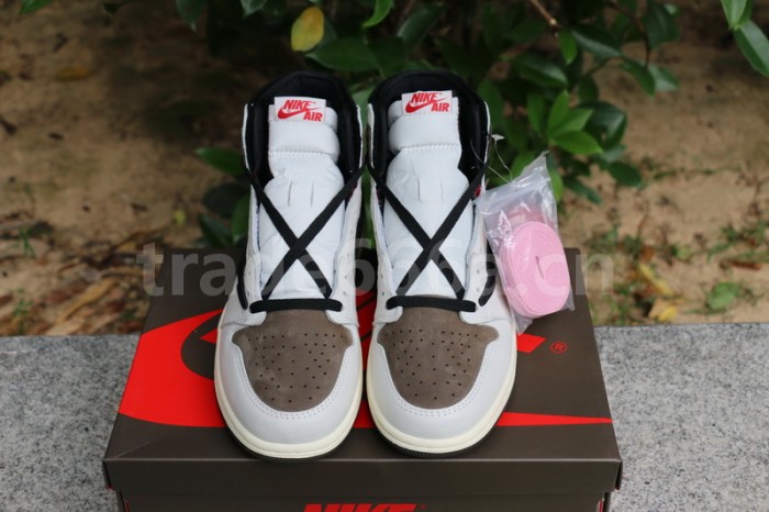 Authentic 2.0 Travis Scott x Air Jordan 1