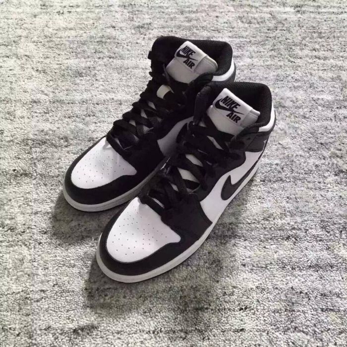 Authentic Air Jordan 1 OG Retro High Black/White