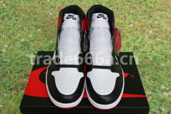 Air Jordan 1 OG High “Black Toe”2016