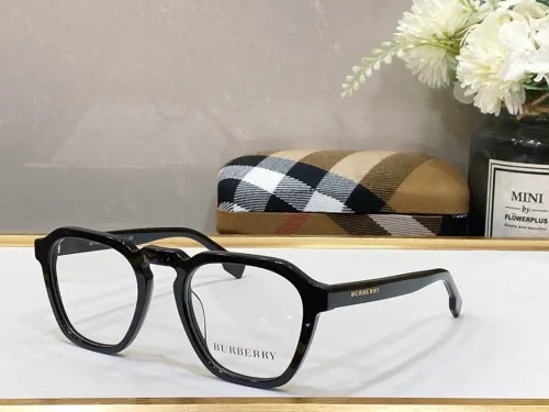 Burberry Sunglasses AAAA-174