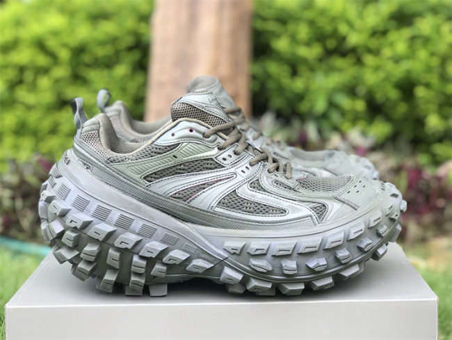 B 17FW Tripe-S High End Sneaker-311