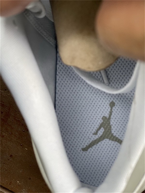 Authentic Air Jordan 1 Low “Wolf Grey” Women