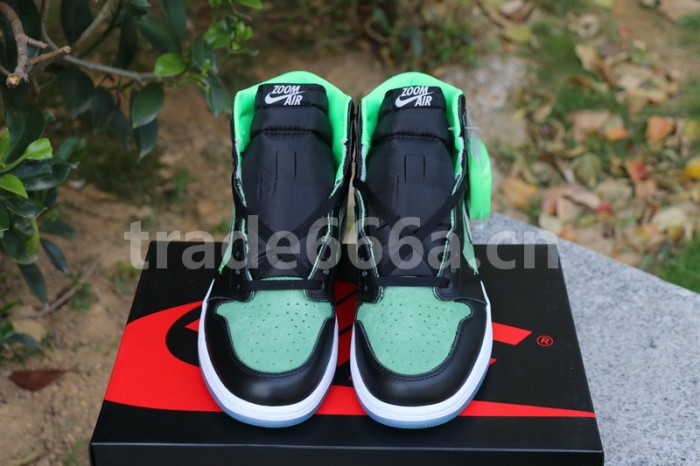 Authentic Air Jordan 1 High Zoom R2T “Racer Blue”