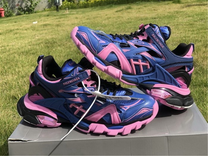 B 17FW Tripe-S High End Sneaker-179