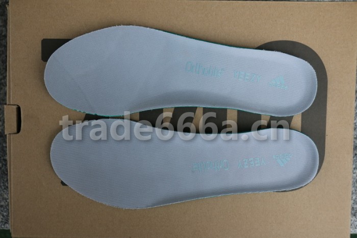 Authentic Yeezy 700 Boost “Inertia”