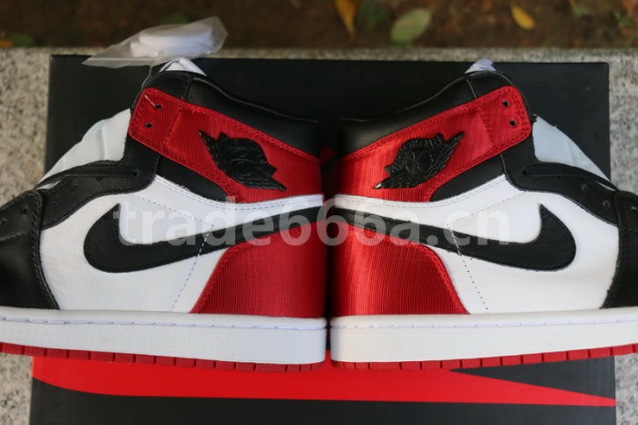 Authentic Air Jordan 1 Satin “Black Toe” GS