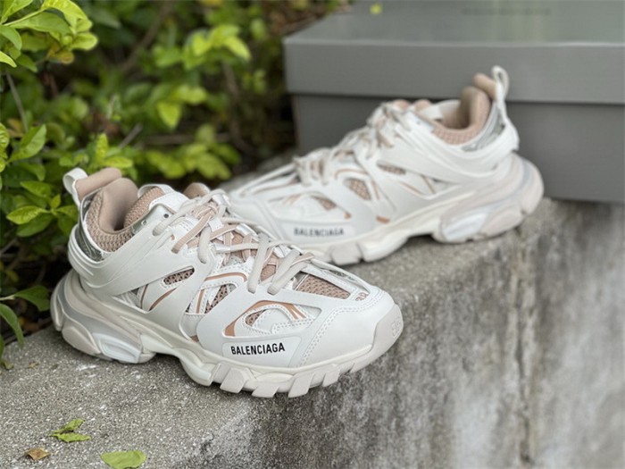 B 17FW Tripe-S High End Sneaker-225