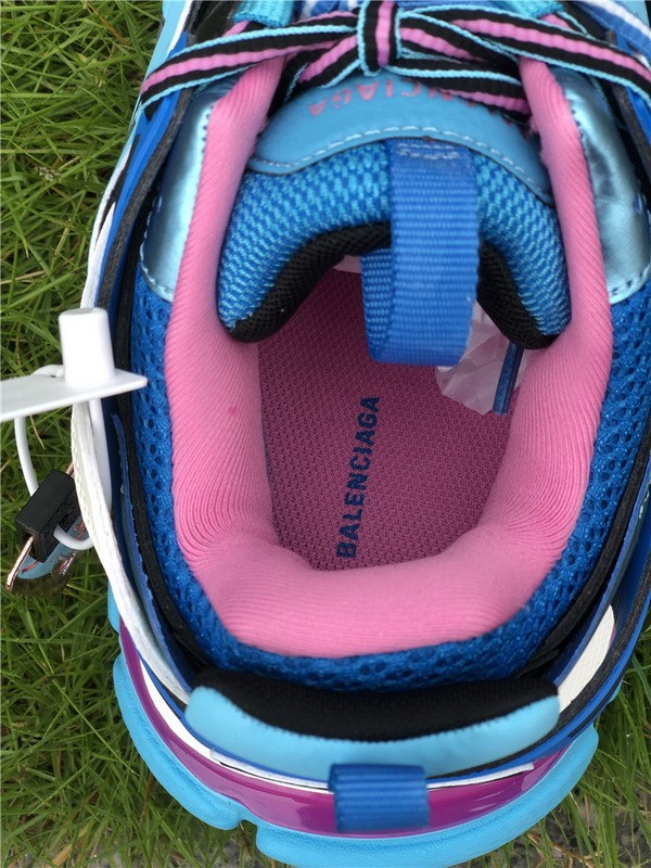 B 17FW Tripe-S High End Sneaker-079