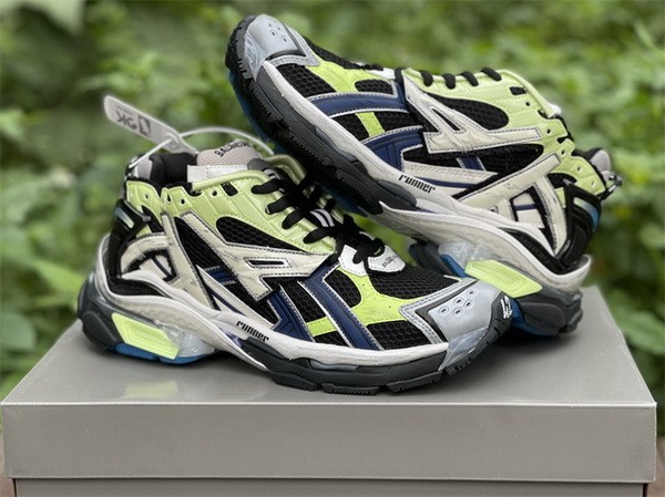 B 17FW Tripe-S High End Sneaker-259