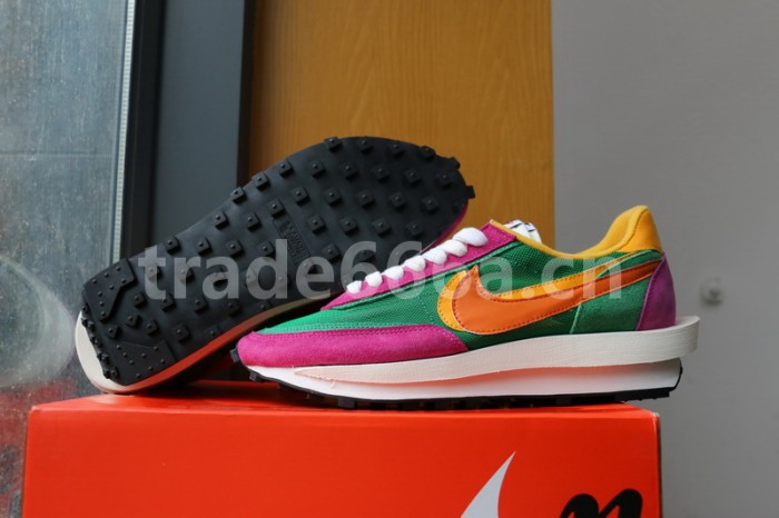 Authentic Sacai x Nike LVD Waffle Daybreak BV0073-301