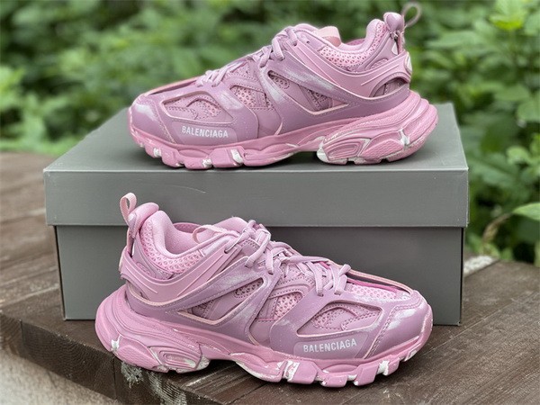 B 17FW Tripe-S High End Sneaker-261