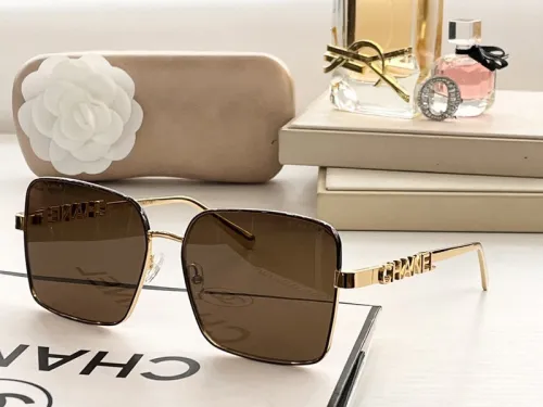 CHNL Sunglasses AAAA-170