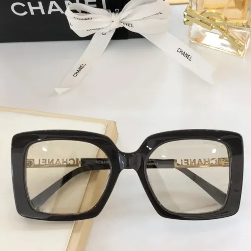 CHNL Sunglasses AAAA-494