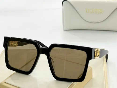 V Sunglasses AAAA-072