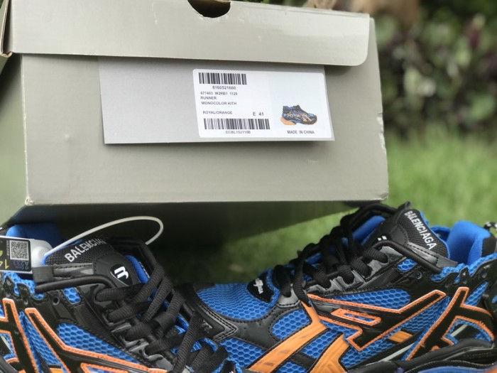 B 17FW Tripe-S High End Sneaker-327