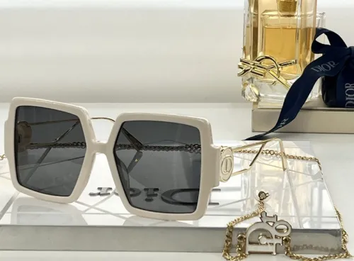 Dior Sunglasses AAAA-305