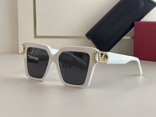 V Sunglasses AAAA-430