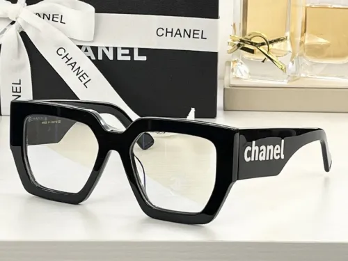 CHNL Sunglasses AAAA-480