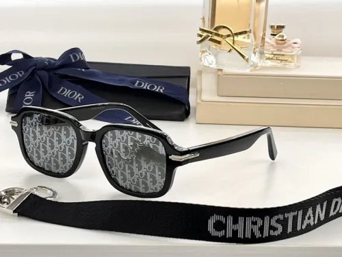 Dior Sunglasses AAAA-111