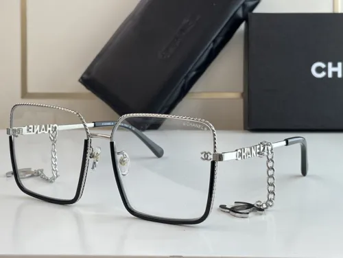 CHNL Sunglasses AAAA-455