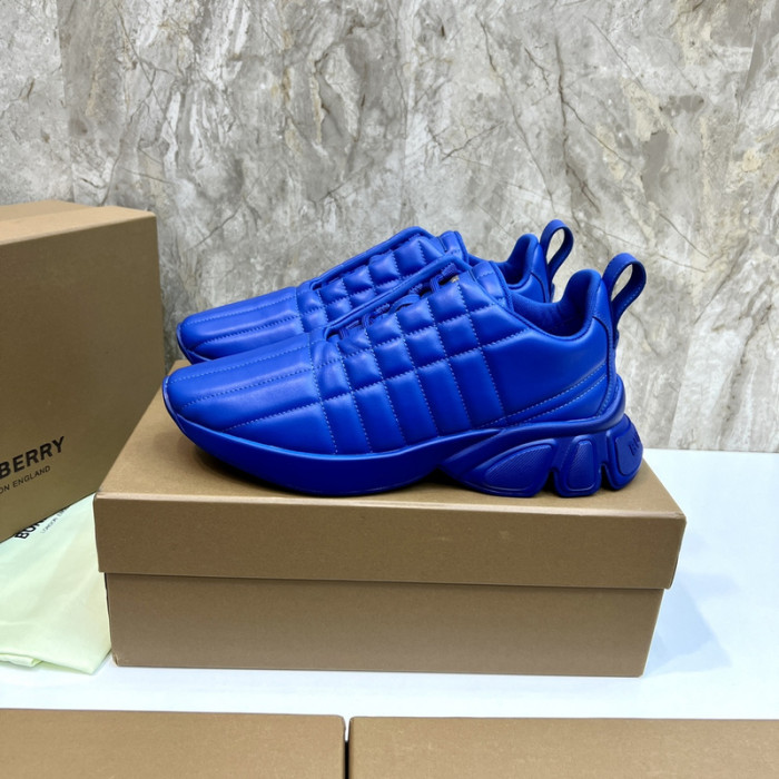 Super Max Burberry Shoes-005