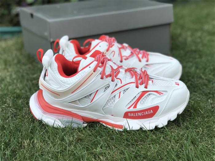 B 17FW Tripe-S High End Sneaker-331