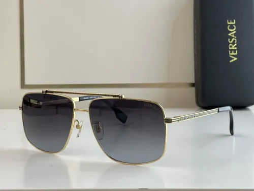 Versace Sunglasses AAAA-424