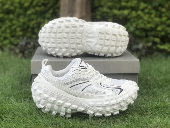 B 17FW Tripe-S High End Sneaker-328