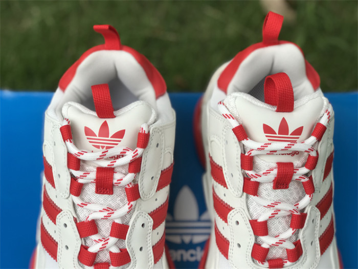 B 17FW Tripe-S High End Sneaker-322