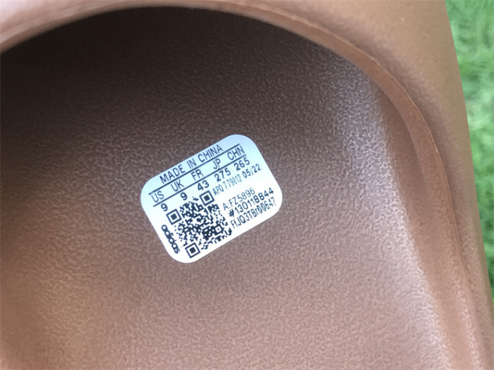 Authentic Yeezy Slide “Flax”