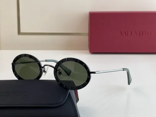 V Sunglasses AAAA-030