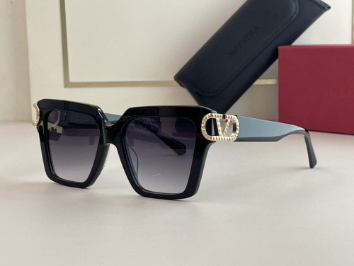 V Sunglasses AAAA-428