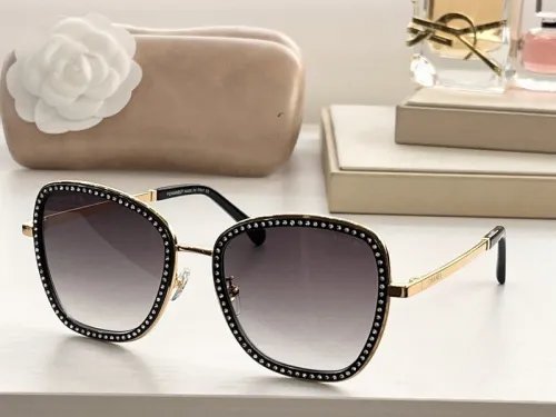 CHNL Sunglasses AAAA-177